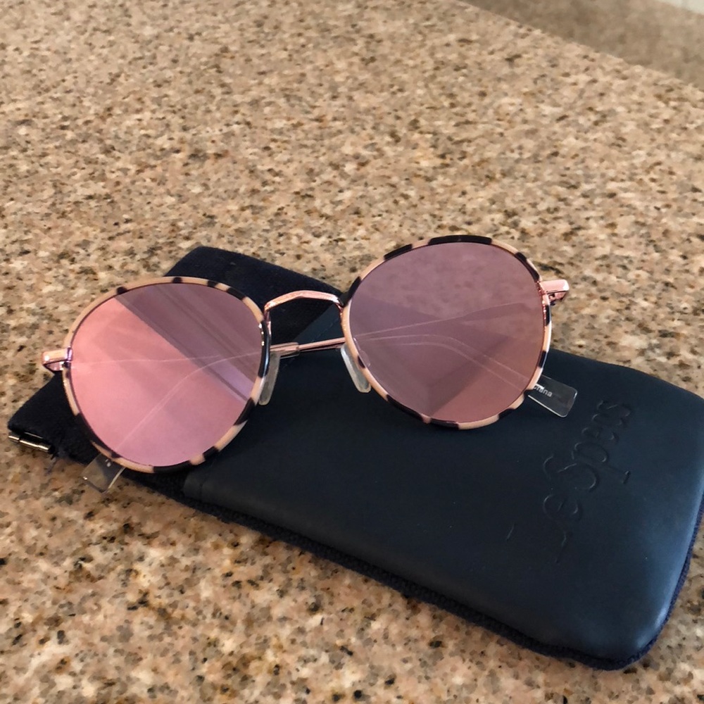 Le Specs “Last Dance” sunglasses in coal tort EUC